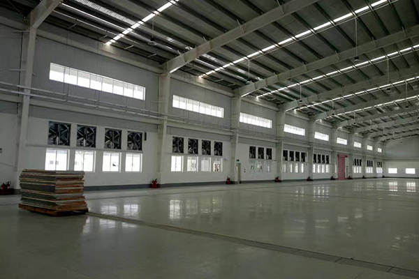 ������Ʒ / ģ�߳�ͨ�罵�½������